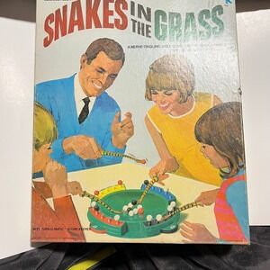 Vintage 1969 Kohner Bros Turn-O-Matic Snakes in the Grass Board Game Complete
